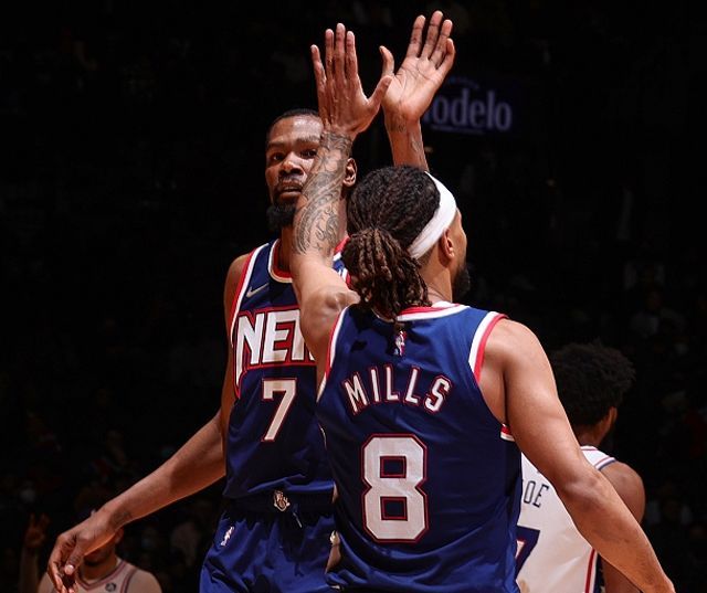 NBA球员赛季表现排行榜（NBA赛季球员表现榜单）