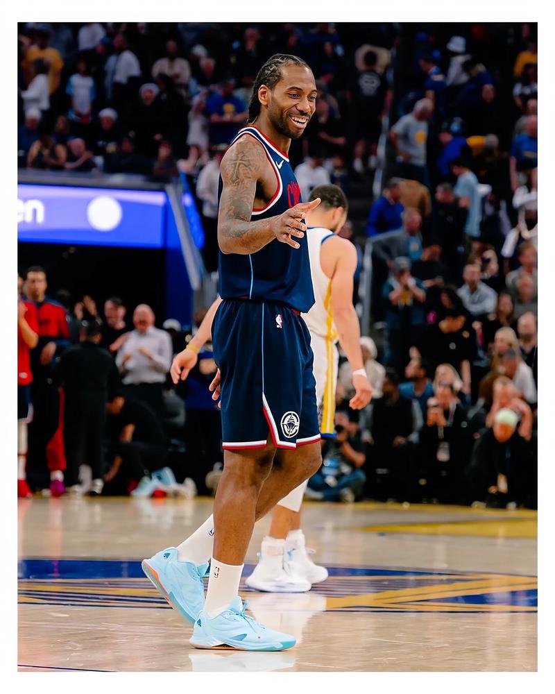 古德蒂手术成功 持拐杖回归执教 博斯科维奇+马尔科娃冲击新赛季（古德蒂术后康复拄拐复出执教 博斯科维奇与马尔科娃剑指新赛季）