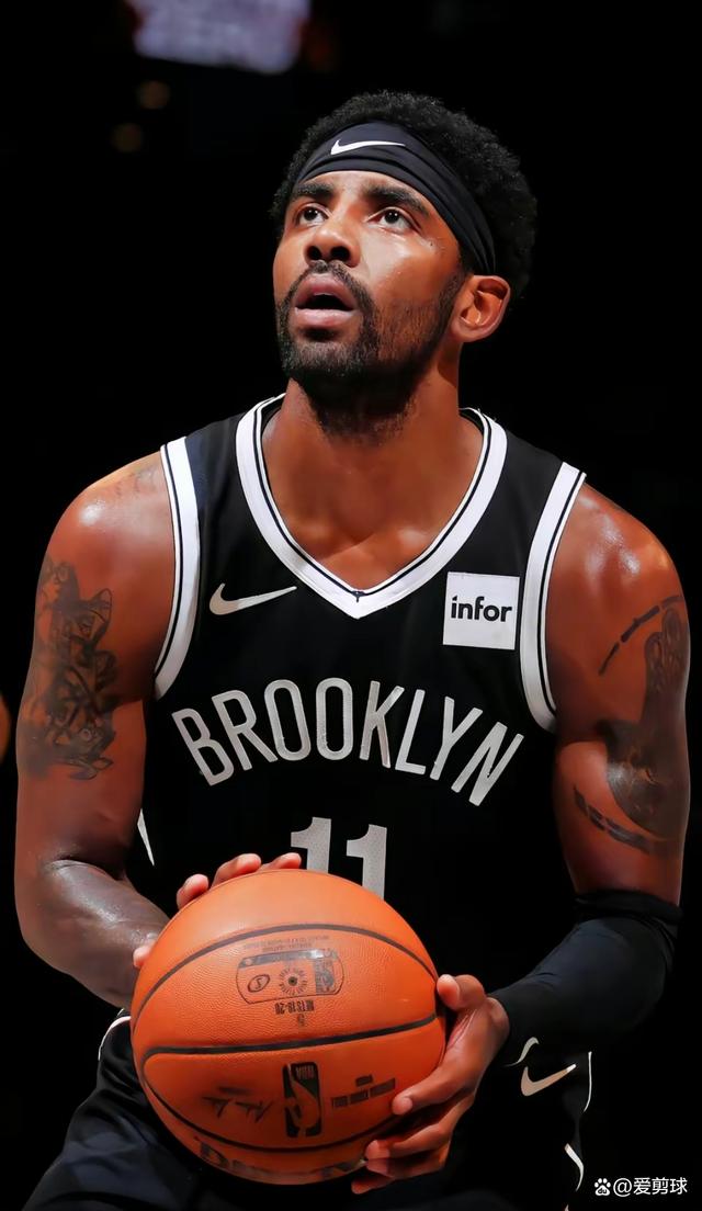 图赫尔：由于高温，我会考虑世界杯时让替补留在更衣室（图赫尔：受高温影响，或在世界杯让替补留在更衣室）